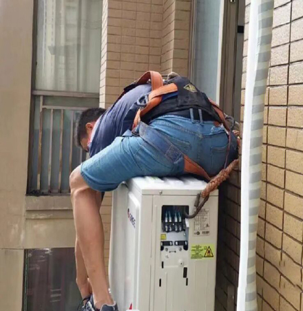 金湖空调移机